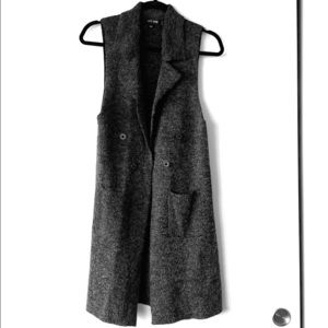 Longline acrylic vest